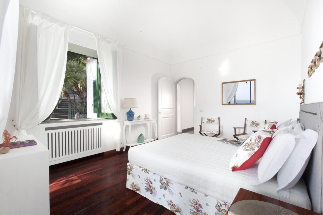 Amore Rentals - Villa Lo Scoglio Positano Buitenkant foto